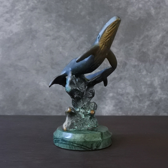 SPI Gallery Humpback Whale & Baby Calf Bronze Marble Sculpture Paperweight - Picture 1 of 6